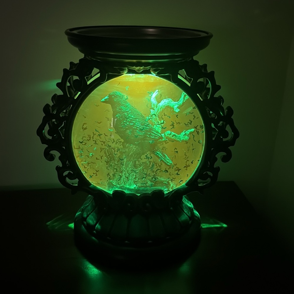 Bath & Body Works Halloween 2022 Raven Water Globe Musical Candle Holder - Picture 4 of 9